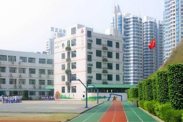 深圳市明珠学校收费标准及学校简介