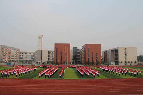 郑州一中经开区实验学校怎么样（收费标准及学校简介）