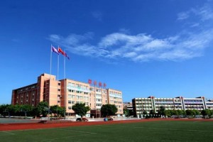 宜宾市翠屏区棠湖学校收费标准(学费)及学校简介