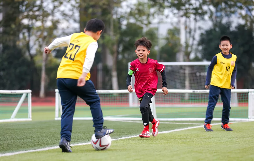 2024年武汉海淀外国语实验学校小学综合素质文体班招生简章(附收费标准