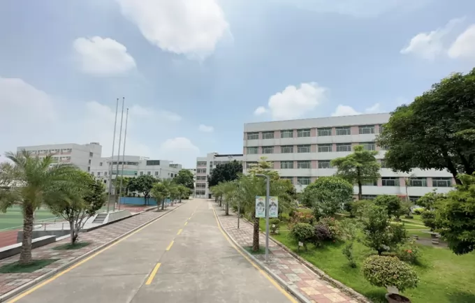 厦门华兴实验学校2