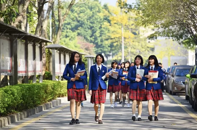 揭阳市揭东区光正实验学校